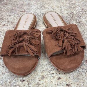 Athena Alexander NWT SIZE 6 Chestnut Brown Suede Tassel Slide Mules